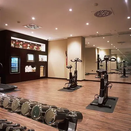 Ac By Marriott מלון